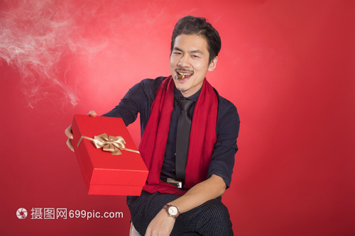 新年商務(wù)人像廣告禮品 專業(yè)形象與節(jié)日祝福的完美融合